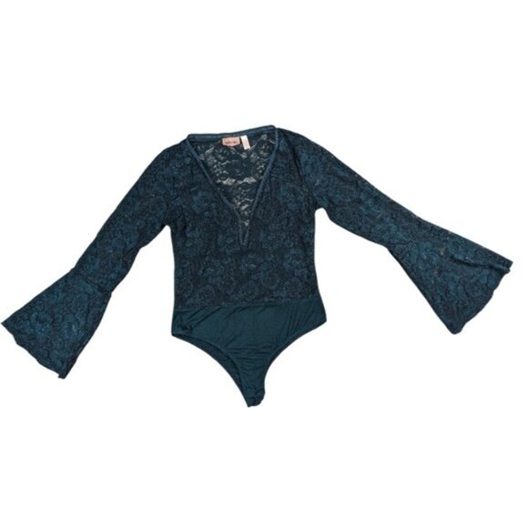 WILLOW-ROOT Bodysuit Women Medium Green Lace Bell Sleeve Snap Bottom - Picture 1 of 9